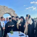 Παράκληση προς την Παναγία στην Βυζαντινή Εκκλησία της Μέντζενας
