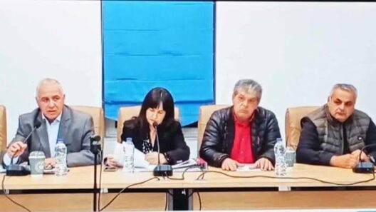 Αίγιο: Ξέσπασε «πόλεμος» στο Δήμο με μήνυση αντιδημάρχου κατά δημοτικού συμβούλου 12 Αίγιο: Ξέσπασε «πόλεμος» στο Δήμο με μήνυση αντιδημάρχου κατά δημοτικού συμβούλου