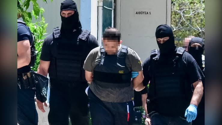 Πειραιάς συνελήφθη