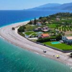 Ποροβίτσα: Αγανάκτηση κατοίκων για την καθαριότητα και τη εγκατάλειψη της παραλίας