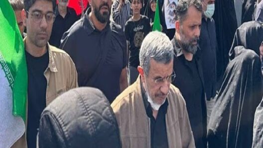 Κηδεία Χαμενεΐ: Η εμφάνιση πρώην προέδρου που θεωρούνταν νεκρός 13 Ο πρόεδρος του Ιράν πέθανε
