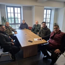 Αχαΐα: Οι συνδικαλιστές αστυνομικοί για την καταδίωξη οδηγού 3 Πέντε στελέχη της Ένωσης Αστυνομικών Υπαλλήλων σε σύσκεψη.