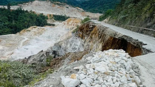 Κατολίσθηση σε χρυσωρυχείο στα νησιά του Σολομώντα - Αναφορές για νεκρούς ΦΩΤΟ 23 Καθολική εκκλησία στα νησιά Σολομόντα