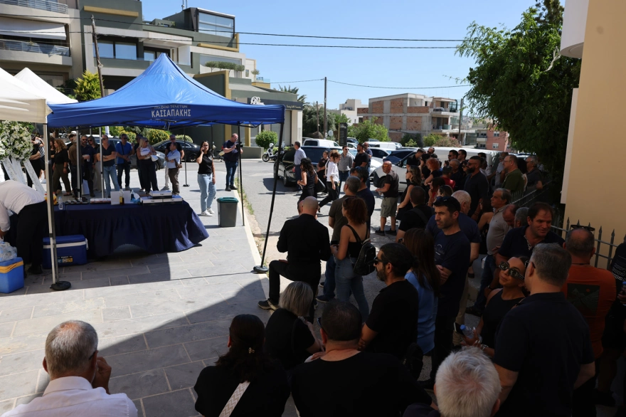 Κρήτη: Αυτή είναι η αιτία θανάτου της 46χρονης δημοσιογράφου - Σπαρακτικό «αντίο» ΦΩΤΟ 7 Κρήτη: Αυτή είναι η αιτία θανάτου της 46χρονης δημοσιογράφου - Σπαρακτικό «αντίο» ΦΩΤΟ