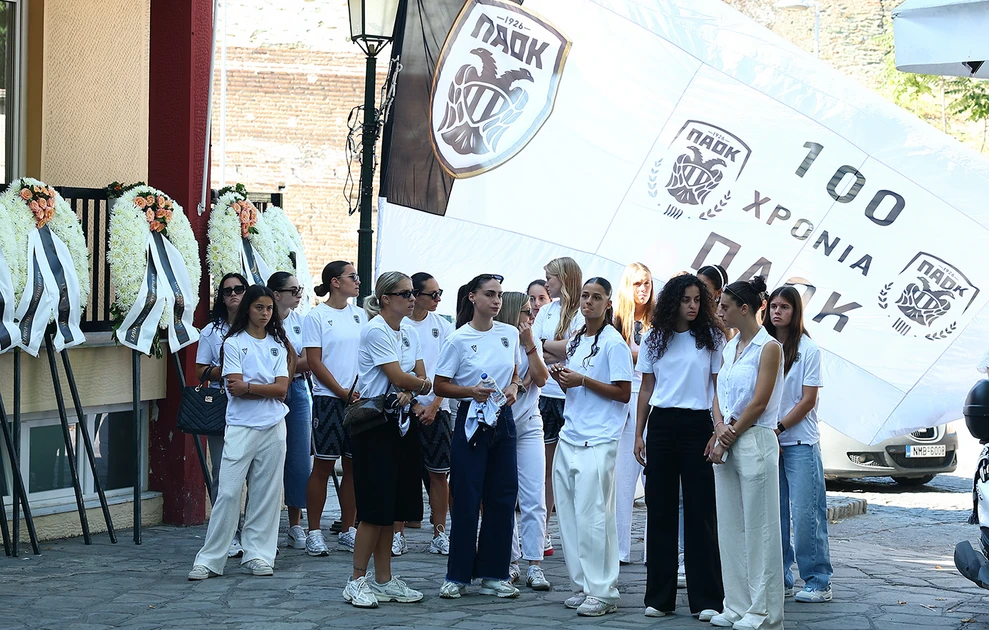 Θεσσαλονίκη: Κηδεία στα λευκά για την 15χρονη αθλήτρια του ΠΑΟΚ ΦΩΤΟ