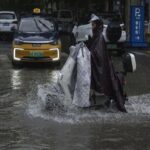 Συναγερμός στην ανατολική Κίνα για τον τυφώνα Μπάβι – Μαζικές εκκενώσεις κατοίκων
