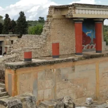 Κρήτη: Δύο επισκέπτες λιποθύμησαν στην Κνωσό 2 Κρήτη: Δύο επισκέπτες λιποθύμησαν στην Κνωσό