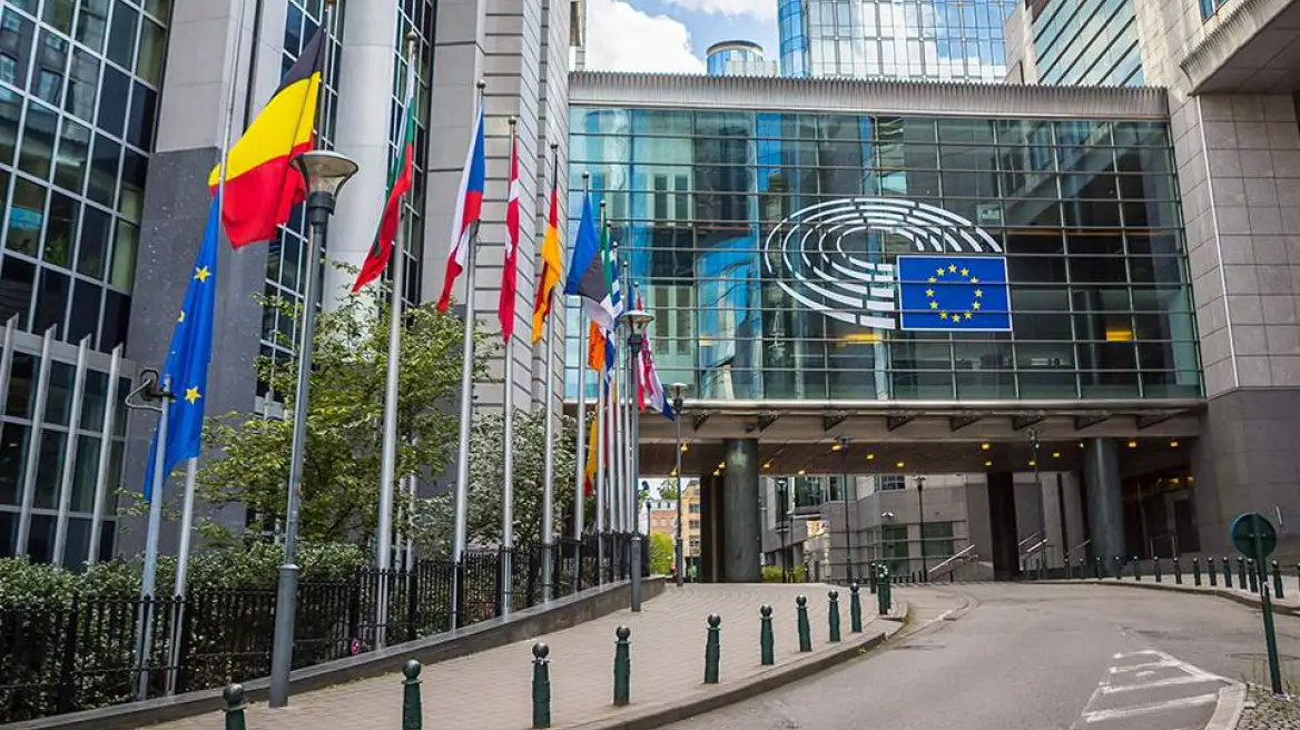 Κομισιόν: Σταθερή και συστηματική η πρόοδος της Ελλάδας