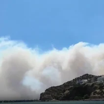 Φωτιά στο Ρέθυμνο: Νεκροί δύο πυροσβέστες - Η ανακοίνωση της Πυροσβεστικής, τι λέει ο κοινοτάρχης της περιοχής που φλέγεται