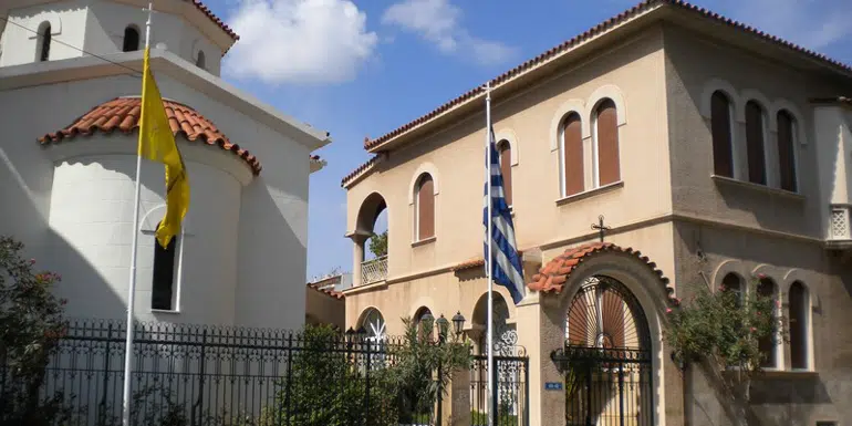 Αίγιο: Κλειστές οι υπηρεσίες της Μητρόπολης – Τι ισχύει για γάμους και διαζύγια