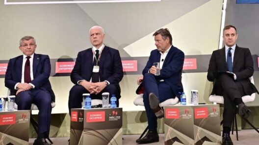 Η πληρωμένη απάντηση Χατζηβασιλείου σε Νταβούτογλου για την Κύπρο ΒΙΝΤΕΟ 12 Νταβούτσογλου - Χατζηβασιλείου