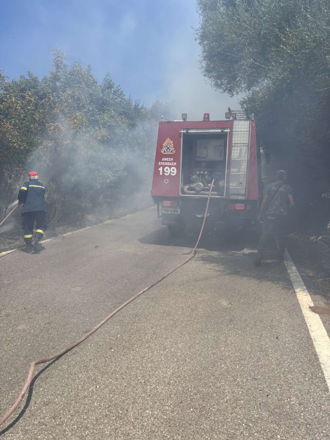 Ελλάδα: Στο έλεος των πυρκαγιών – Η εικόνα σε Αιτωλοακαρνανία, Ευρυτανία, Ρέθυμνο, Βοιωτία, Αργολίδα, Πάρο ΦΩΤΟ - ΒΙΝΤΕΟ