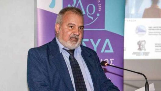 Aχαΐα: Μεγάλη διάκριση για Καλαβρυτινό που έγινε ο πρώτος Ελληνας στην «Λέσχη της Ρώμης» 21 Ο Παναγόπουλος στην Λέσχη της Ρώμης
