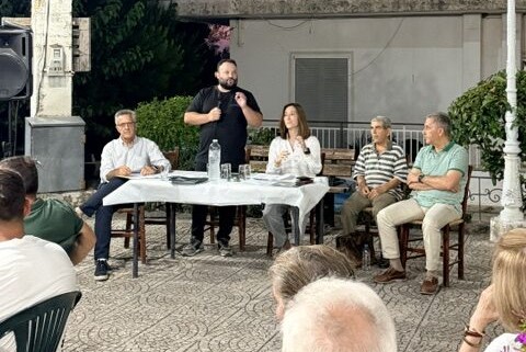 Αχαΐα: Παρουσίαση του προγράμματος του ΠΑΣΟΚ στην Μιτόπολη, με έμφαση στην αποκέντρωση ΦΩΤΟ 1 Αχαΐα: Παρουσίαση του προγράμματος του ΠΑΣΟΚ στην Μιτόπολη, με έμφαση στην αποκέντρωση ΦΩΤΟ