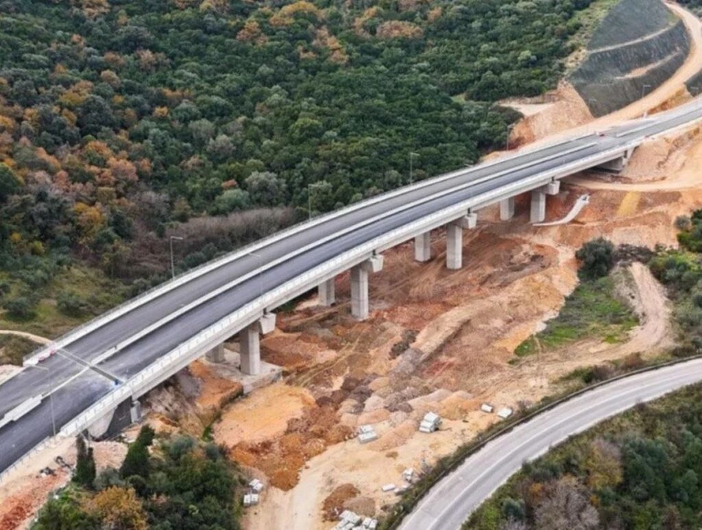 Πάτρα-Λαμία σε 1,5 ώρα: Πότε παραδίδεται ο νέος αυτοκινητόδρομος