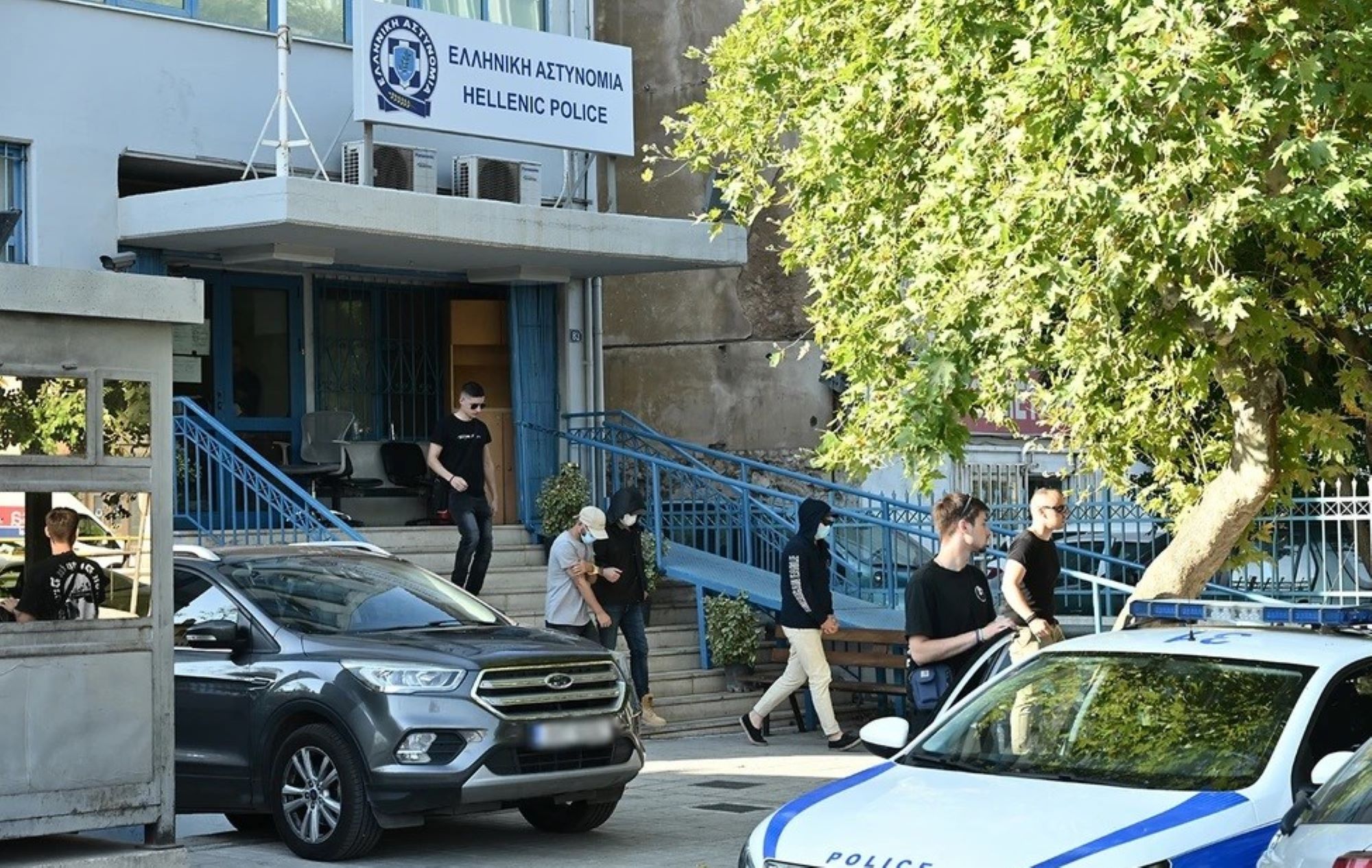 Πετράλωνα: Στην Ευελπίδων οι συλληφθέντες για την κατάρρευση της πολυκατοικίας 4 Πετράλωνα: Στην Ευελπίδων οι συλληφθέντες για την κατάρρευση της πολυκατοικίας