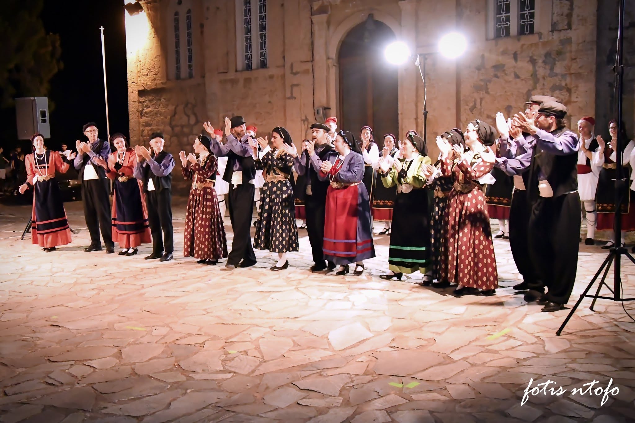 Αχαΐα: Οι σύλλογοι κρατούν ζωντανό τον τόπο από αγάπη - Παράδοση και προσφορά - Ζητούμενο οι νέοι - Πρόεδροι στο Patrapress 14 Αχαΐα: Οι σύλλογοι κρατούν ζωντανό τον τόπο από αγάπη - Παράδοση και προσφορά - Ζητούμενο οι νέοι - Πρόεδροι στο Patrapress