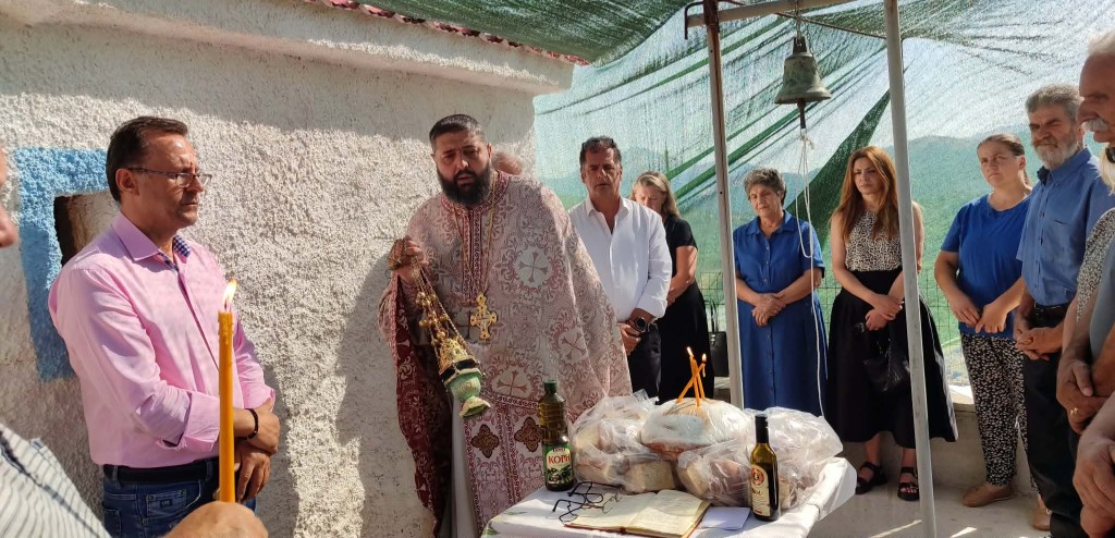 Θεία Λειτουργία στον Προφήτη Ηλία του Μεγάλου Ποντιά ΦΩΤΟ