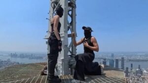 Η Ελληνίδα που είπε το «ναι» σε πρόταση γάμου στα 443 μέτρα πάνω από το Μανχάταν ΒΙΝΤΕΟ