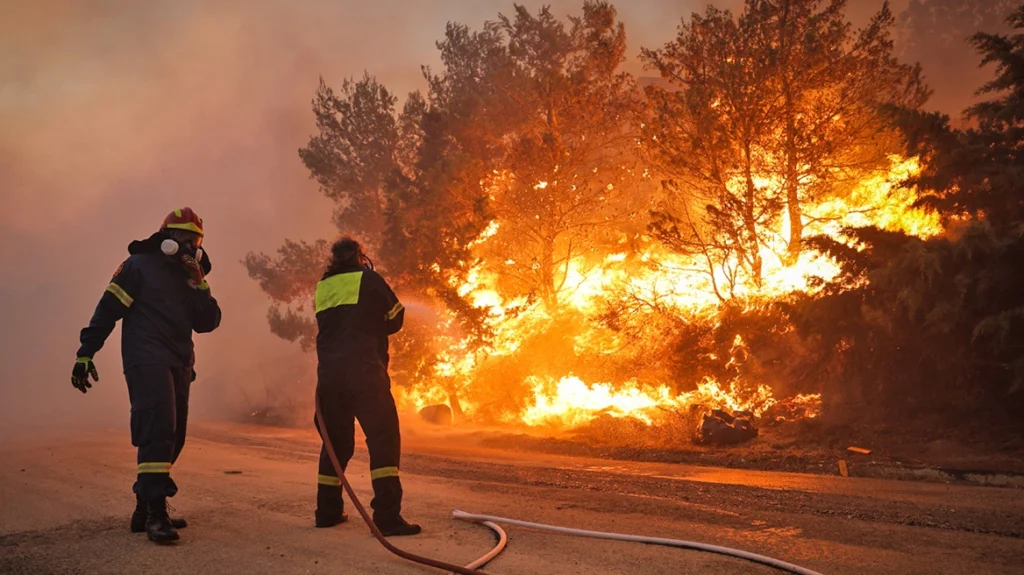 Πυροσβεστική: Εξαιρετικά επικίνδυνες οι συνθήκες για πυρκαγιές το επόμενο διάστημα