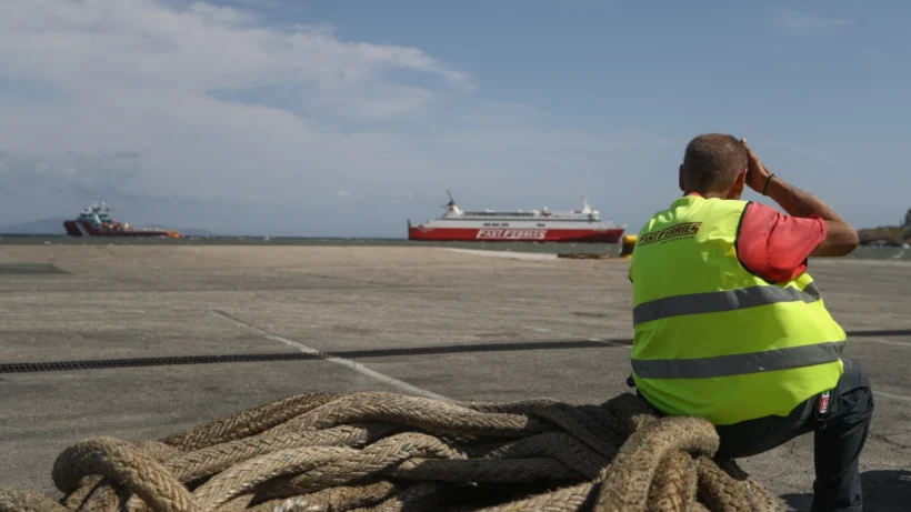 Ελλάδα: Απαγορευτικό απόπλου από Ραφήνα και Λαύριο λόγω ισχυρών ανέμων 4 Λιμάνι Ραφήνας