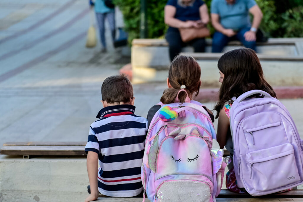 Δημογραφικό: Πρώτο κουδούνι με λιγότερα παιδιά - Αδειάζουν οι σχολικές αυλές 