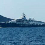 ΠΕΠΙΕΘ: Δισεκατομμυριούχοι στις Κυκλάδες – Το mega yacht Multiverse στη Μήλο ΦΩΤΟ - ΒΙΝΤΕΟ