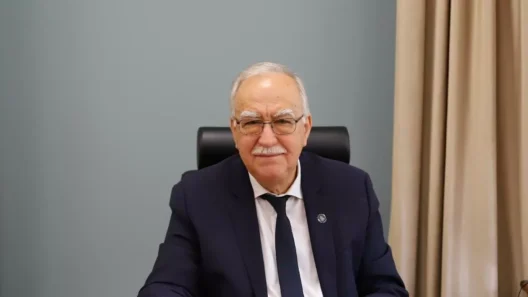 Καλάβρυτα: Ο Θανάσης Παπαδόπουλος ανακοίνωσε τους νέους Αντιδημάρχους - Ολα τα ονόματα 13 Καλάβρυτα: Ο Θανάσης Παπαδόπουλος ανακοίνωσε τους νέους Αντιδημάρχους - Ολα τα ονόματα