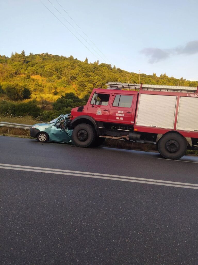 Σπάρτη: Μετωπική σύγκρουση ΙΧ με πυροσβεστικό - Δύο νεκροί