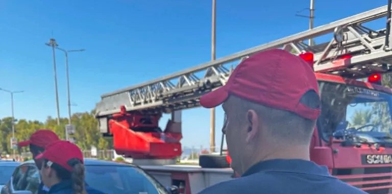 Πάτρα: Μαρτυρία-σοκ για τη φωτιά στη Veso, ότι «άφησαν μητέρες με παιδιά να μπουν στο υπόγειο πάρκινγκ με καπνό» 6 Πάτρα: Μαρτυρία-σοκ για τη φωτιά στη Veso, ότι «άφησαν μητέρες με παιδιά να μπουν στο υπόγειο πάρκινγκ με καπνό»