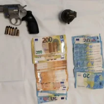 Χειροβομβίδες στο σπίτι του Ντογιάκου: Δύο συλλήψεις – Τρεις οι εμπλεκόμενοι στη δικογραφία