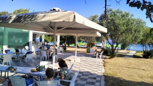 Σε λειτουργία το Θερινό Στέκι μελών ΚΑΠΗ του Δήμου Πατρέων ΦΩΤΟ