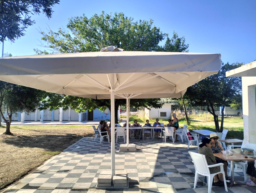 Σε λειτουργία το Θερινό Στέκι μελών ΚΑΠΗ του Δήμου Πατρέων ΦΩΤΟ