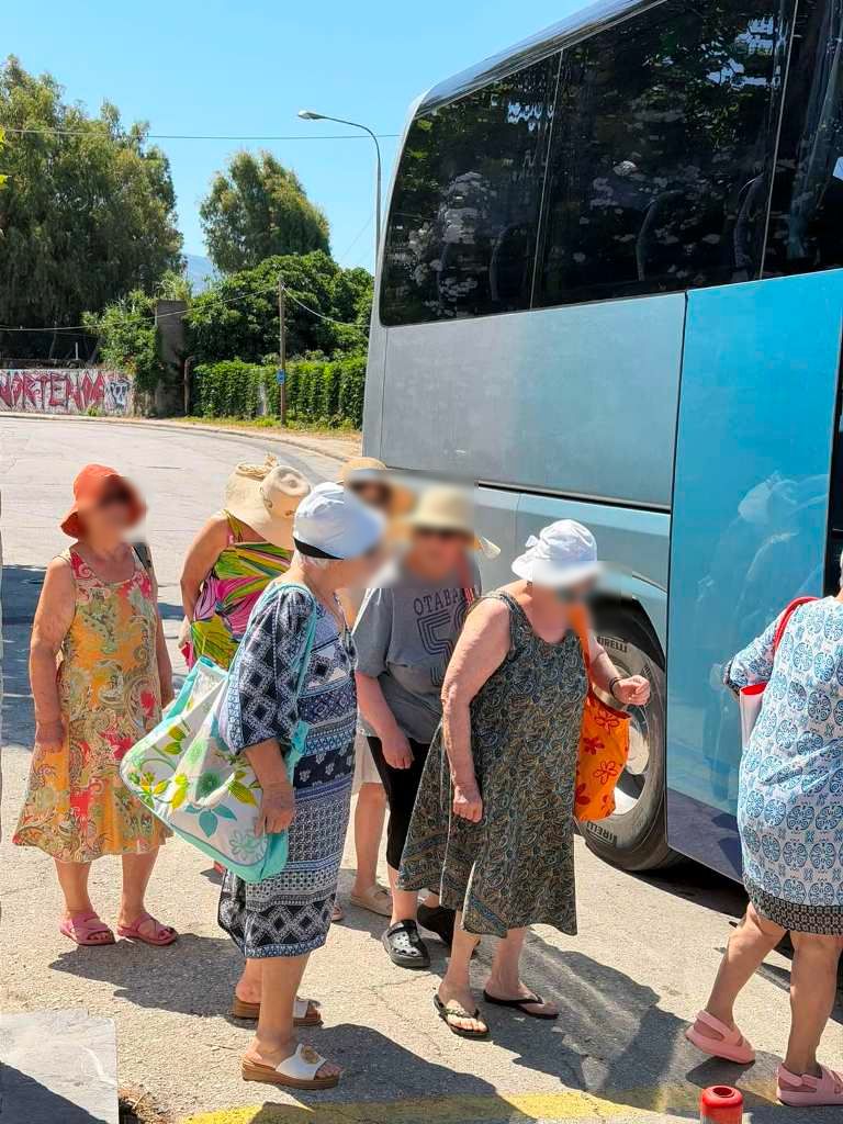 Σε λειτουργία το Θερινό Στέκι μελών ΚΑΠΗ του Δήμου Πατρέων ΦΩΤΟ