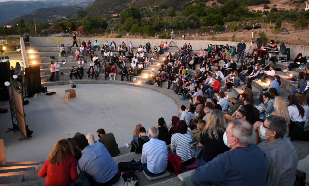 «Μη με λες αφεντικό», από τον ΟΤΕ, στο Φεστιβάλ Ερασιτεχνικού Θεάτρου Πάτρας