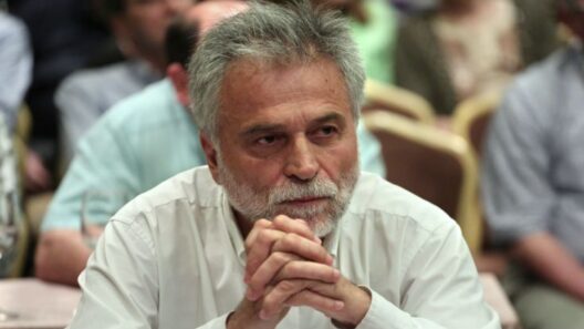Αποχώρηση Χατζησωκράτη από τον ΣΥΡΙΖΑ 12 Αποχώρηση Χατζησωκράτη από τον ΣΥΡΙΖΑ