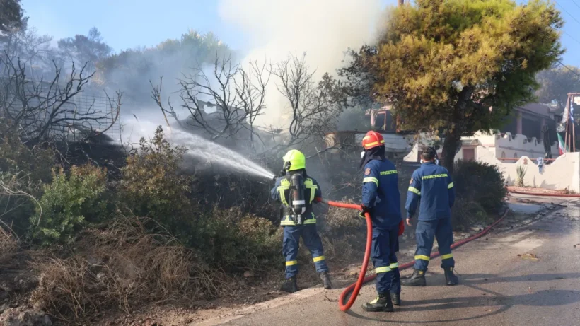 Σαλαμίνα: Ξεκίνησε η έρευνα για τα αίτια της φονικής πυρκαγιάς