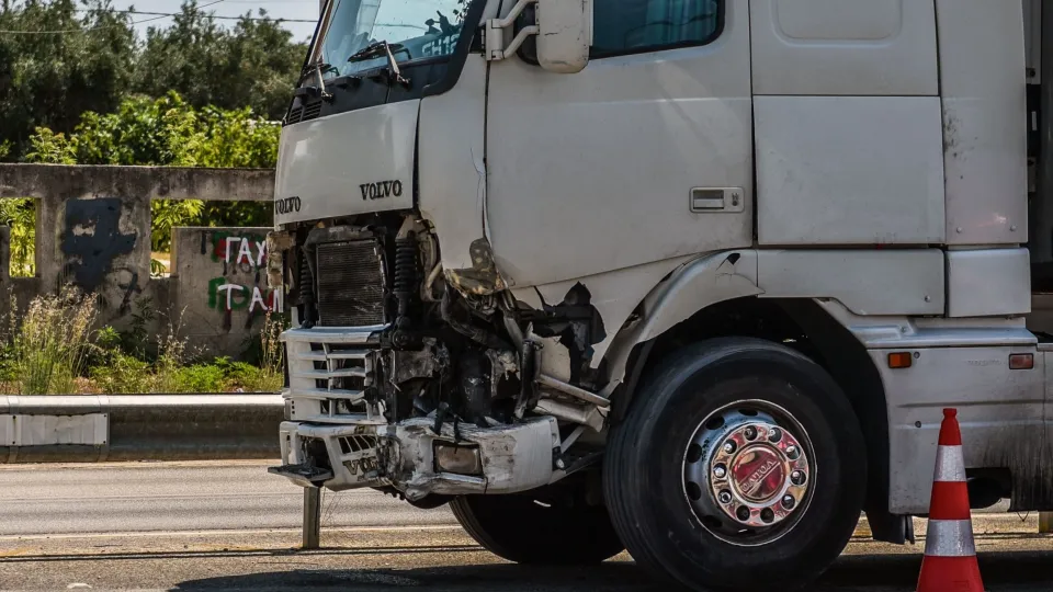 Tροχαίο στην Πρέβεζα: Οκτώ τραυματίες από τη σφοδρή καραμπόλα στην υποθαλάσσια σήραγγα