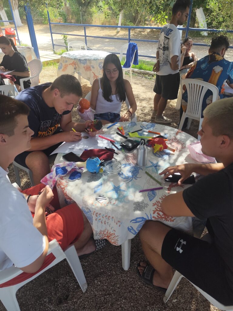 Νέοι από Ελλάδα, Κύπρο και Σερβία στο Camping Κάτω Αλισσός ΦΩΤΟ