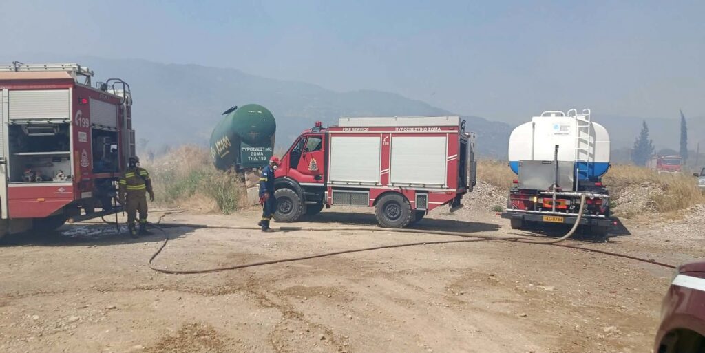 Αιγιάλεια: Η Περιφέρεια με Φαρμάκη και Ζαΐμη στην πρώτη γραμμή του πύρινου μετώπου ΒΙΝΤΕΟ-ΦΩΤΟ