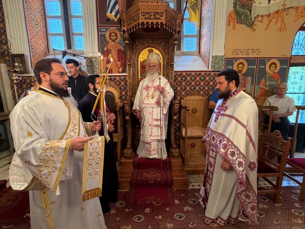 Καλάβρυτα: Με θρησκευτική κατάνυξη η Αρχιερατική Θεία Λειτουργία στους Καμενιάνους ΦΩΤΟ