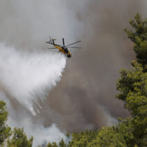 Φωτιές σε Κορινθία και Κοζάνη - Επιχειρούν εναέρια μέσα ΒΙΝΤΕΟ 1 Φωτιές σε Κορινθία και Κοζάνη - Επιχειρούν εναέρια μέσα ΒΙΝΤΕΟ