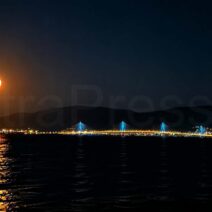 Το κόκκινο φεγγάρι «αποτύπωσε» τη δύσκολη μάχη με τις φλόγες στην Αιγιάλεια 1 Το κόκκινο φεγγάρι «αποτύπωσε» τη δύσκολη μάχη με τις φλόγες στην Αιγιάλεια