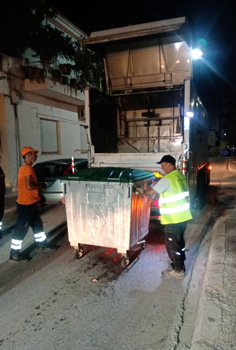 Ήλιδα: Συστηματικοί καθαρισμοί και απολυμάνσεις κάδων στην πόλη ΦΩΤΟ 7 Ήλιδα: Συστηματικοί καθαρισμοί και απολυμάνσεις κάδων στην πόλη ΦΩΤΟ