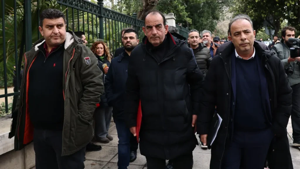 Πλεύση Ελευθερίας: Εκτός κόμματος ο Σωκράτης Αλειφτήρας