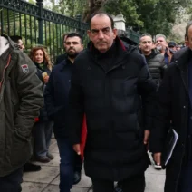 Πλεύση Ελευθερίας: Εκτός κόμματος ο Σωκράτης Αλειφτήρας 1 Πλεύση Ελευθερίας: Εκτός κόμματος ο Σωκράτης Αλειφτήρας
