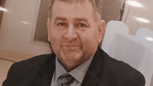 «Η παράταξη του δημάρχου αρχίζει να φυλλοροεί» 12 «Η παράταξη του δημάρχου αρχίζει να φυλλοροεί»