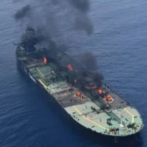 Υεμένη: Επίθεση με νεκρούς σε φορτηγό πλοίο στο Μπαμπ Ελ Μαντέμπ
