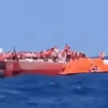 Κατεχόμενα: Αναποδογύρισε πλοίο με 279 επιβαίνοντες - BINTEO 2 Κατεχόμενα: Αναποδογύρισε πλοίο με 279 επιβαίνοντες - BINTEO
