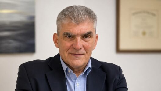 «Παρακαλώ συνεχίστε το χειροκρότημα!» 12 «Παρακαλώ συνεχίστε το χειροκρότημα!»